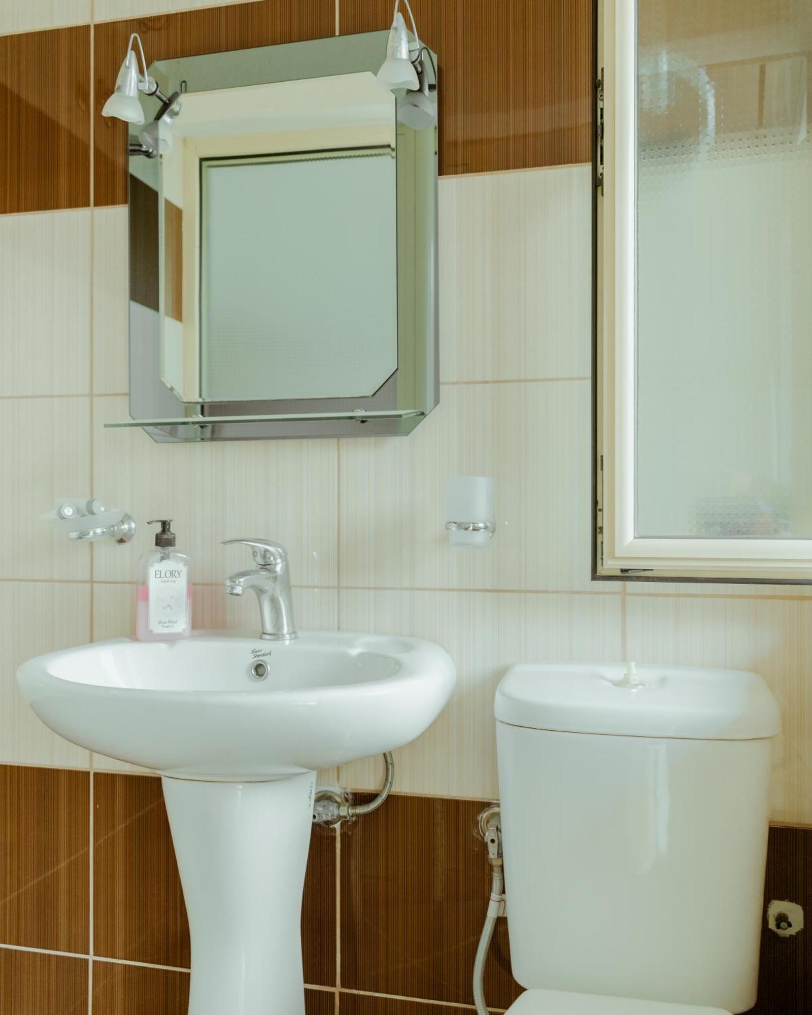 Gjirokastër Guesthouse Shtino מראה חיצוני תמונה