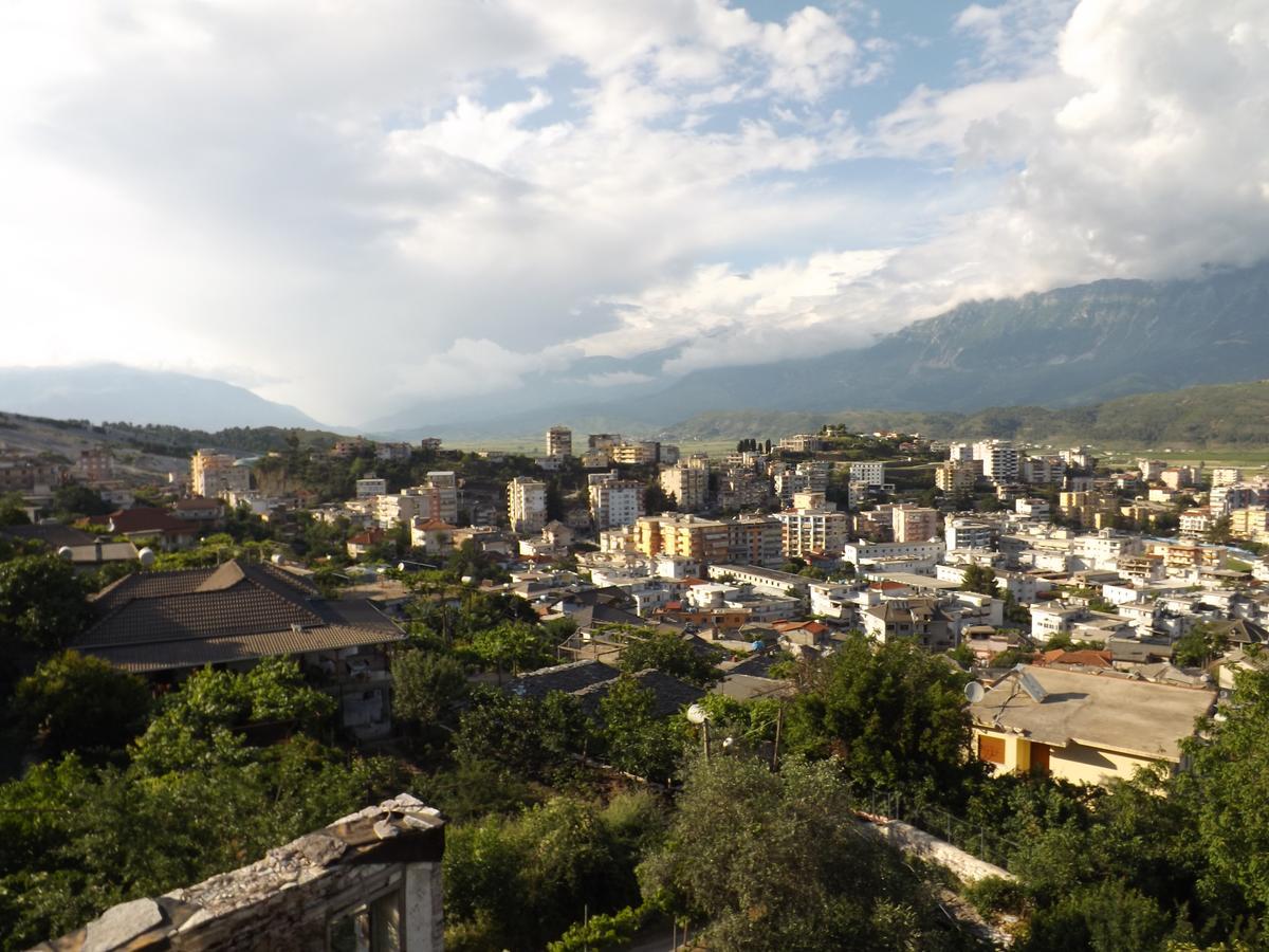 Gjirokastër Guesthouse Shtino מראה חיצוני תמונה